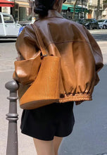 Load image into Gallery viewer, Chic Cropped Leather Jacket